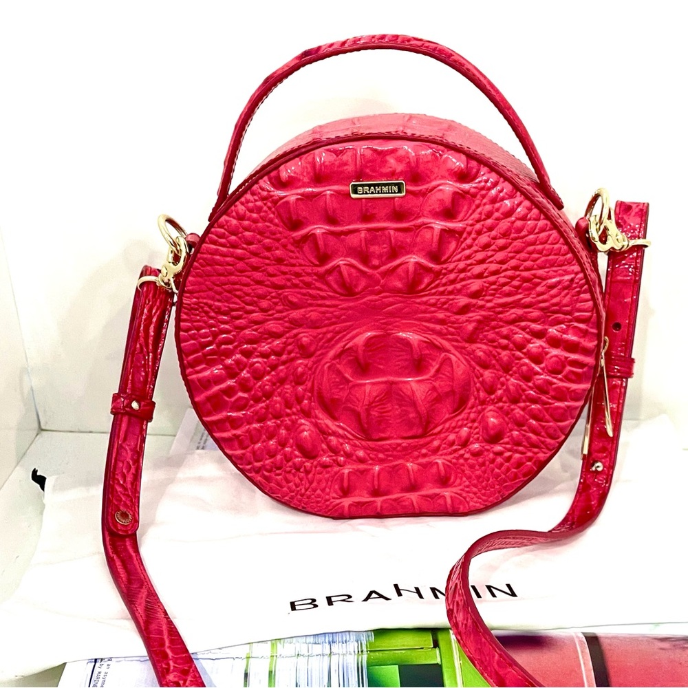 🔥HOST PICK🔥Brahmin Crocodile Embossed Hot Pink Leather “Melbourne” Bag